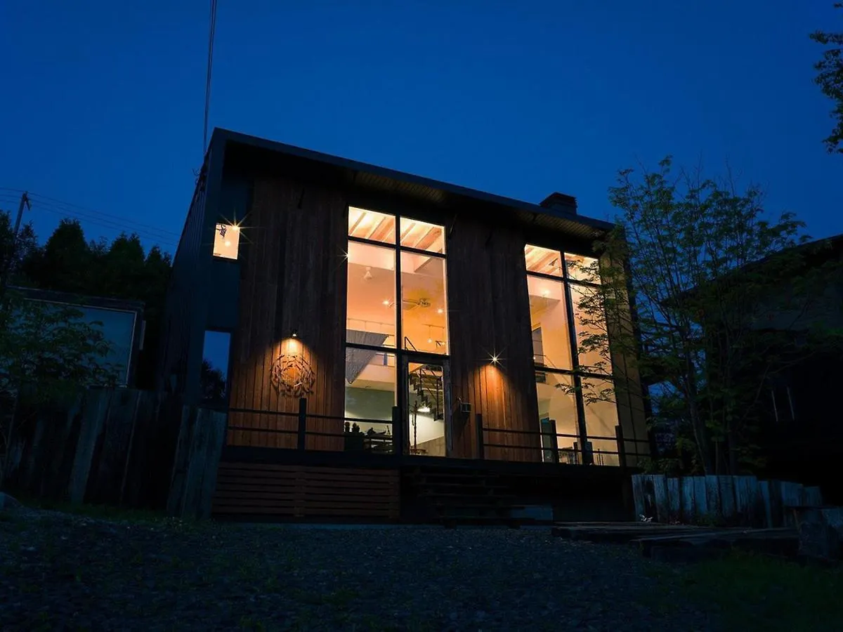 Maoiq Villa Naganuma 0*,